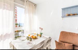 Beautiful Apartment With Pool