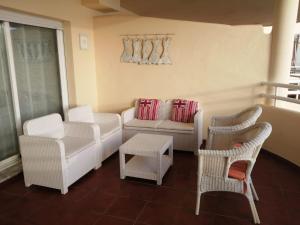 Holidays2Benalmadena Torrequebrada Sea view Front beach with pool parking & terraces