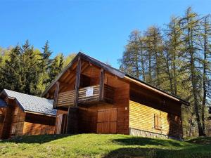 Chalets Chalet La Joue du Loup, 3 pieces, 8 personnes - FR-1-504-641 : photos des chambres