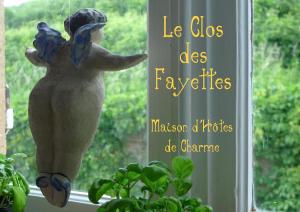 Maisons d'hotes Le Clos des Fayettes : Chambre Lit King-Size - Vue sur Jardin