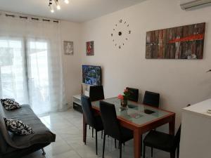 Apartment in Razanj with terrace, air conditioning, WiFi, washing machine 3567-1