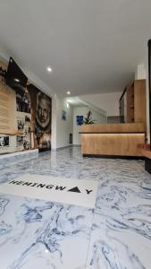 Heming-way Hotel