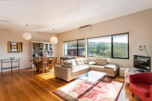 She Oak Stroll To Fairhaven Surf Club Beach and Pets Welcome - BYO Linen