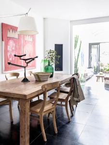 spacious apartment close to the University