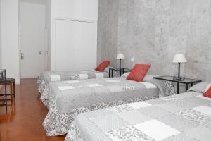 Triple Room room in Hostal Tokio