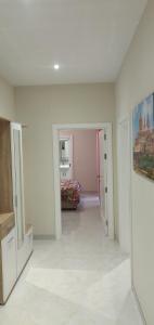 Minute walk to the sea