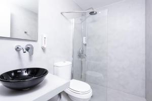 Enattica Monastiraki Living