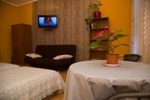 Triple Room with Balcony room in Hostel Kamienica