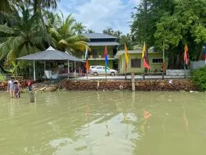 Kalamana Serene - Chāvakkād