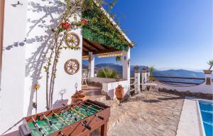 Stunning Home In Iznajar With Wifi