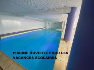 Appart'hotels UZES APPART HOTEL Residence Le Mas des Oliviers : photos des chambres