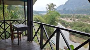 Riverview Bungalows & GH