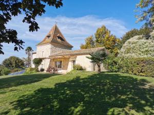 Maisons de vacances Les gites de Peyrouton: le Pigeonnier et la Borde : photos des chambres