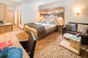 Superior Double Room with Balcony room in Joainig's Hotel Garni