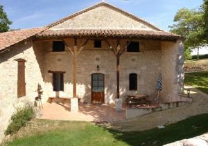 Maisons de vacances Les gites de Peyrouton: le Pigeonnier et la Borde : Maison 2 Chambres