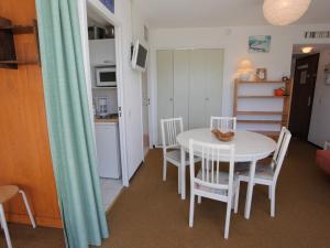 Studio alcôve 5 pers à 50m des pistes, animaux admis - FR-1-416-119