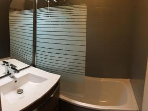 Appartement rénové à La Toussuire, skis aux pieds - FR-1-416-167