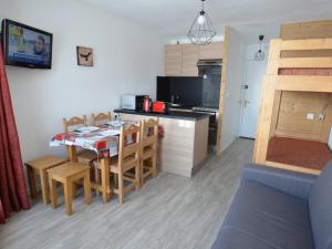 Studio Les Menuires, 1 pièce, 3 personnes - FR-1-452-17