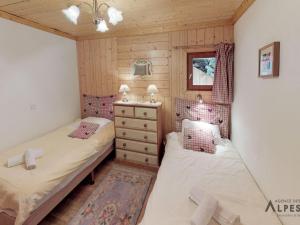 Appartements Chalet confort 10 pers, 5 chambres, Wifi, animaux admis, parking - FR-1-452-59 : photos des chambres