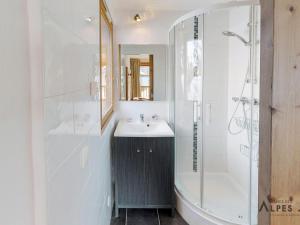 Chalet 8 chambres confort avec sauna et animaux admis - FR-1-452-75