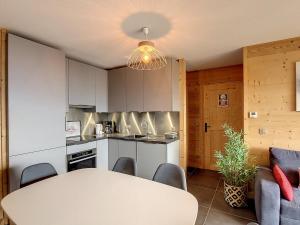 Appartement de standing à La Toussuire avec parking privé - FR-1-416-186