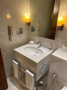 Address Dubai Mall Fashion Avenue Full Burj Khalifa views Studio