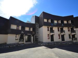 Confort spacieux pour 10 aux Ménuires, ski-inski-out - FR-1-452-239