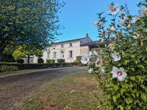 Villas Les Abelins Farmhouse private pool, covered barn : photos des chambres