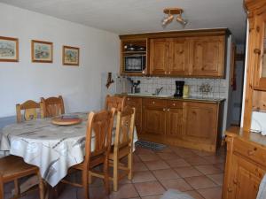 Duplex Mezzanine 4 Pièces, Balcon, 8 Personnes - FR-1-464-66