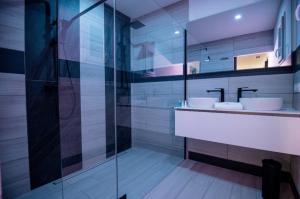B&B / Chambres d'hotes L'OLYMPE DES SENS : photos des chambres
