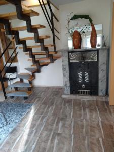 Namelis uždarame kieme