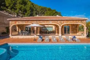 Villa Noa - PlusHolidays - Empedrola