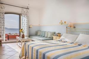 Suite with Terrace room in Roi Apartments