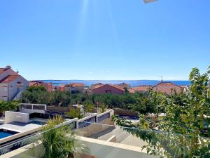 Fantasy View Villa 