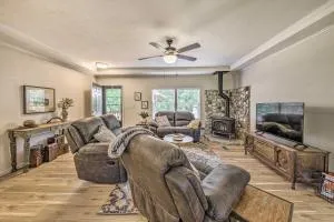 Peaceful Alto Home with Deck about 12 Mi to Ski Apache! - Carrizozo