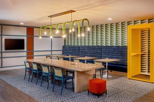 SonestaBoston Foxborough Mansfield