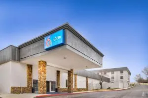 Motel 6 - Bartlesville, OK - Independence