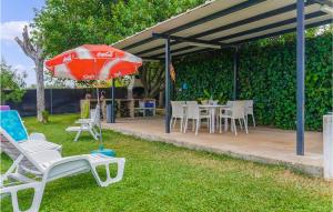 Lovely Home In Arahal Sevilla