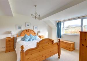 3 Tyn Llan