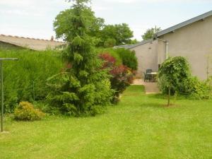 Maisons de vacances Gite Lironcourt, 3 pieces, 5 personnes - FR-1-589-118 : photos des chambres