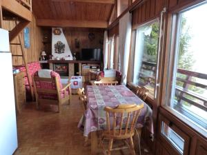 Chalets Chalet Enchastrayes, 4 pieces, 10 personnes - FR-1-691-45 : photos des chambres