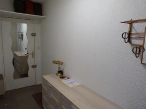 Appartements Studio Enchastrayes, 1 piece, 4 personnes - FR-1-691-32 : photos des chambres