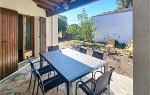 Maisons de vacances Stunning Home In Le Grand-Village-Plage : photos des chambres