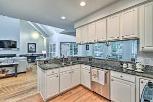 Gorgeous Pinehurst No 6 Home w Two Patios!