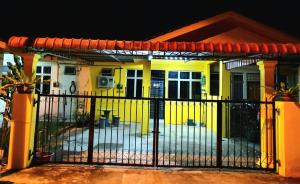 LH Alisha Homestay Wangsa Mewangi Gua Musang