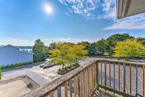 Williams Bay Getaway with Geneva Lake Views!