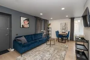 RIVERFRONT 2BD Old Town Apartment by Hostlovers - Ringaudai