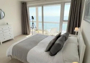 Woodridge Court - Newton