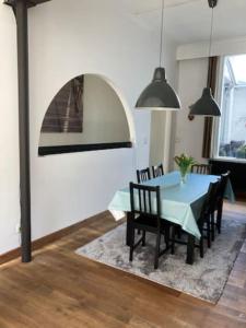 Herenhuis in fishing village