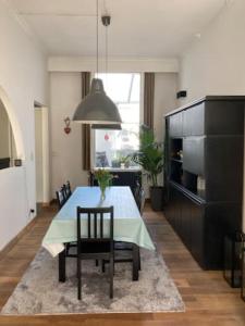 Herenhuis in fishing village